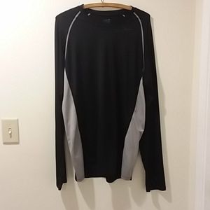 NIKE Medium Microfiber Long Sleeve Shirt